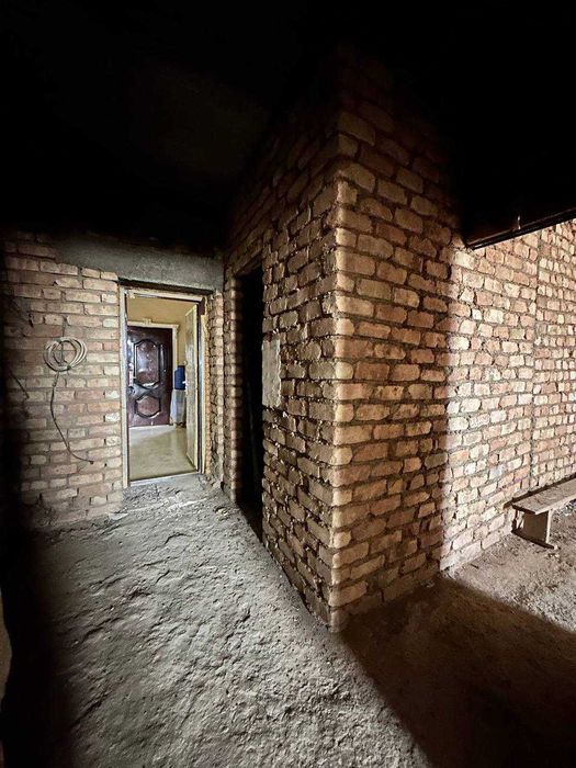 Sartepo hududida kvartira zudlik bilan sotiladi!