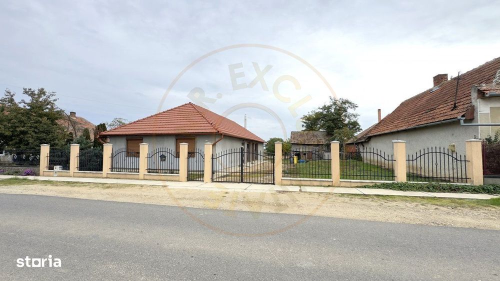 Casa individuala 3 camere, Teren 1439 mp Loc. Berea Jud. Satu Mare