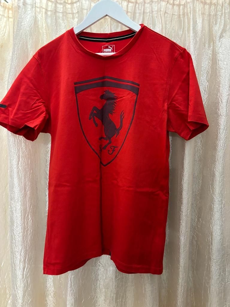 Tricou Ferrari mărimea L.