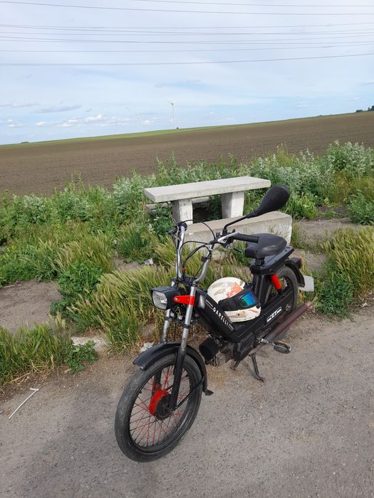Vând moped garelli noi