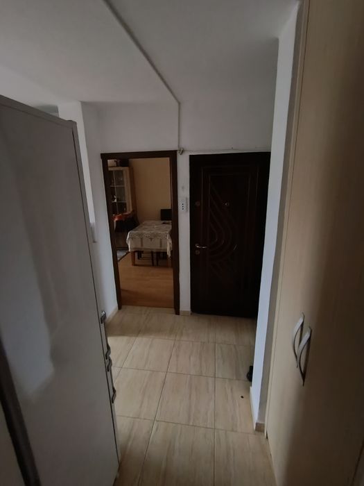 Vand urgent apartament 3 camere PB  Piata Rogerius