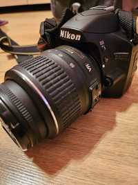 Vând apart foto Nikon D3200