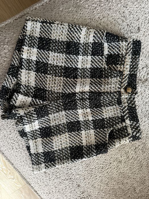 Къси панталони от плетиво