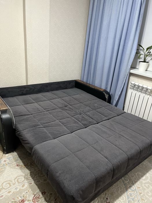 Диван раскладной ,размер 2 метр