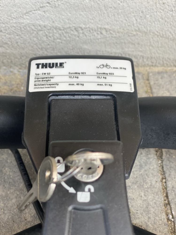 Suport pentru 3 biciclete