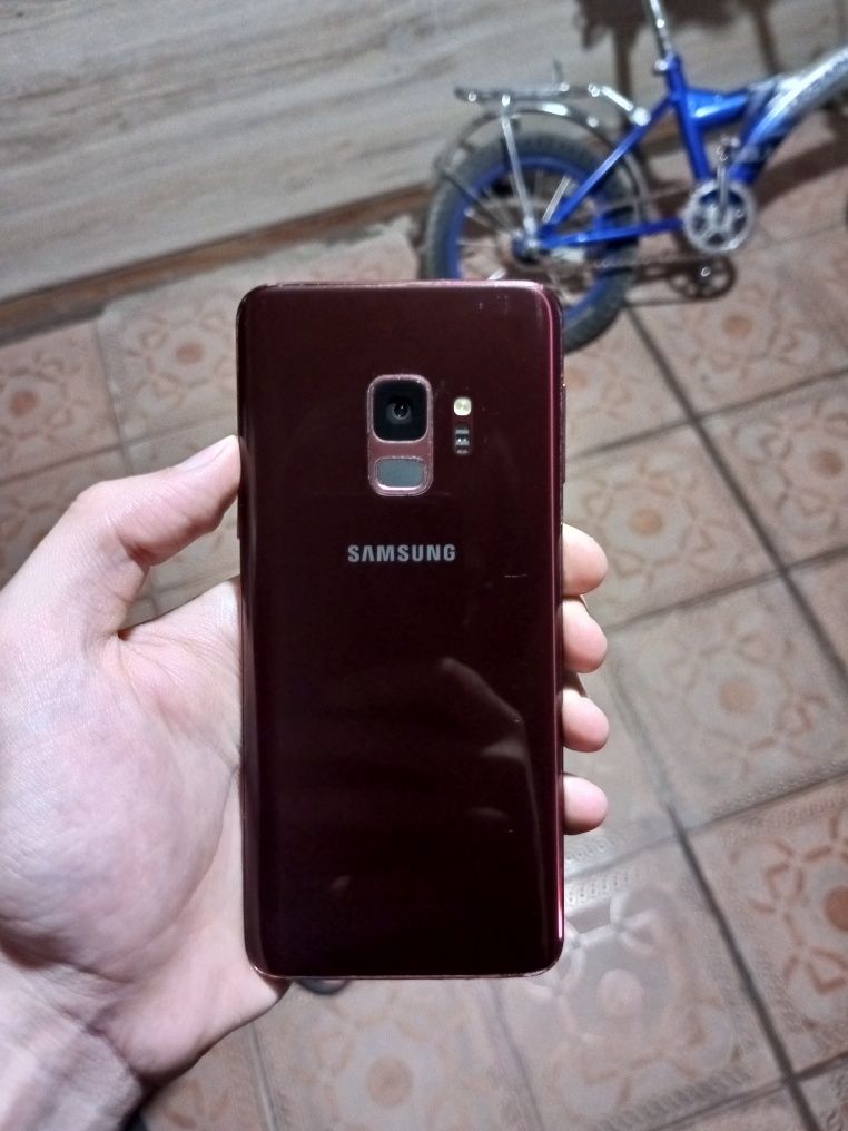 Samsung Galaxy S9 srochno