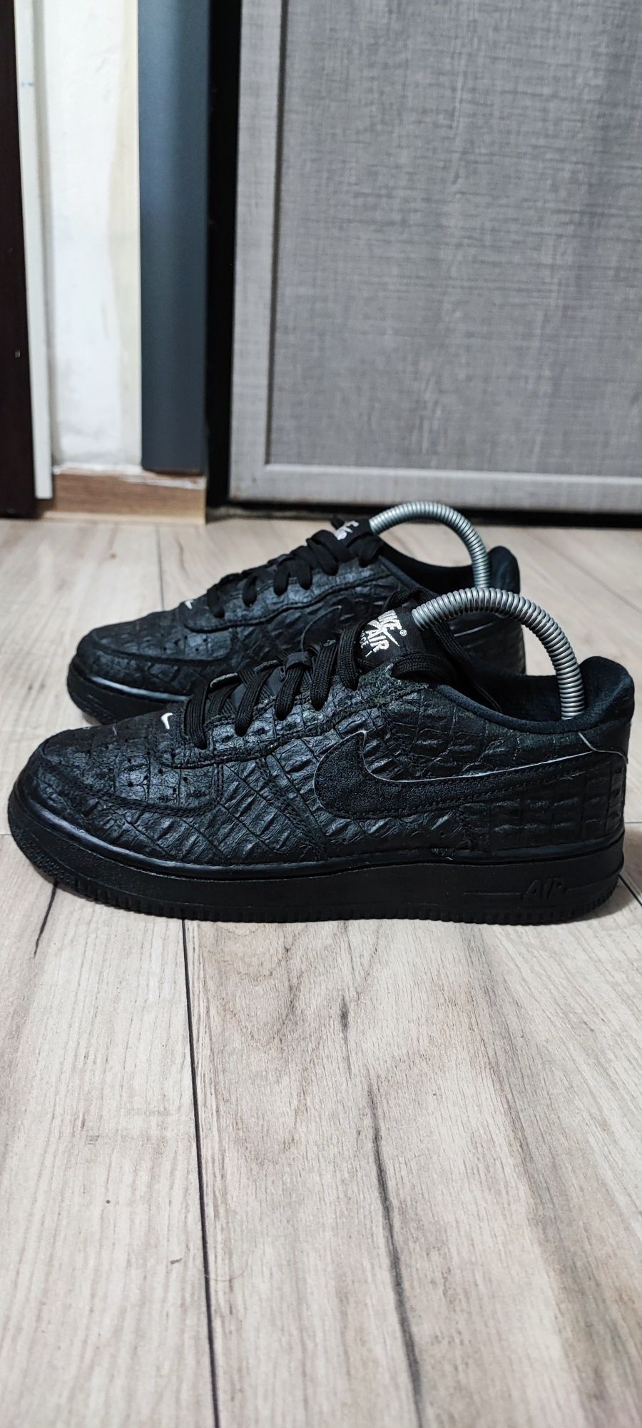 Nike Air force 1  LV8 Nr 38