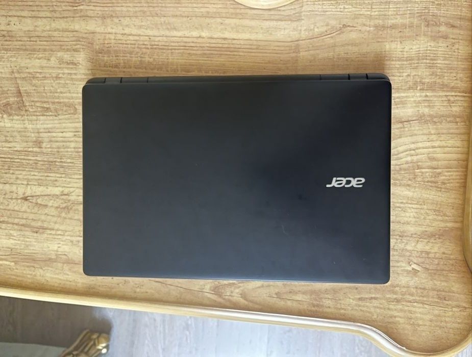 Ноутбук Acer Core i3, ssd, 8гб озу, windows 10