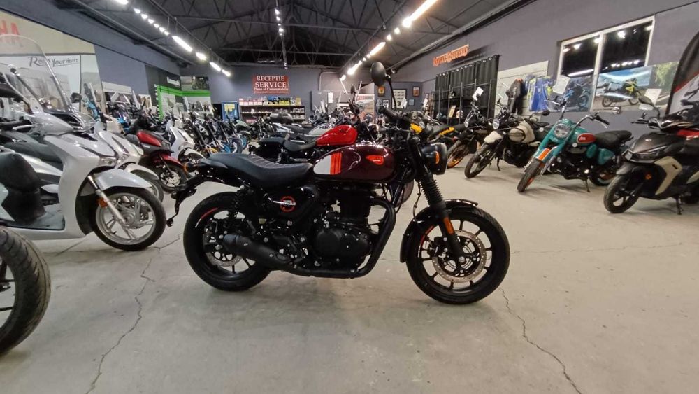 Royal Enfield Dapper 350 Rebel / A2 - PROMO by EST BIKE