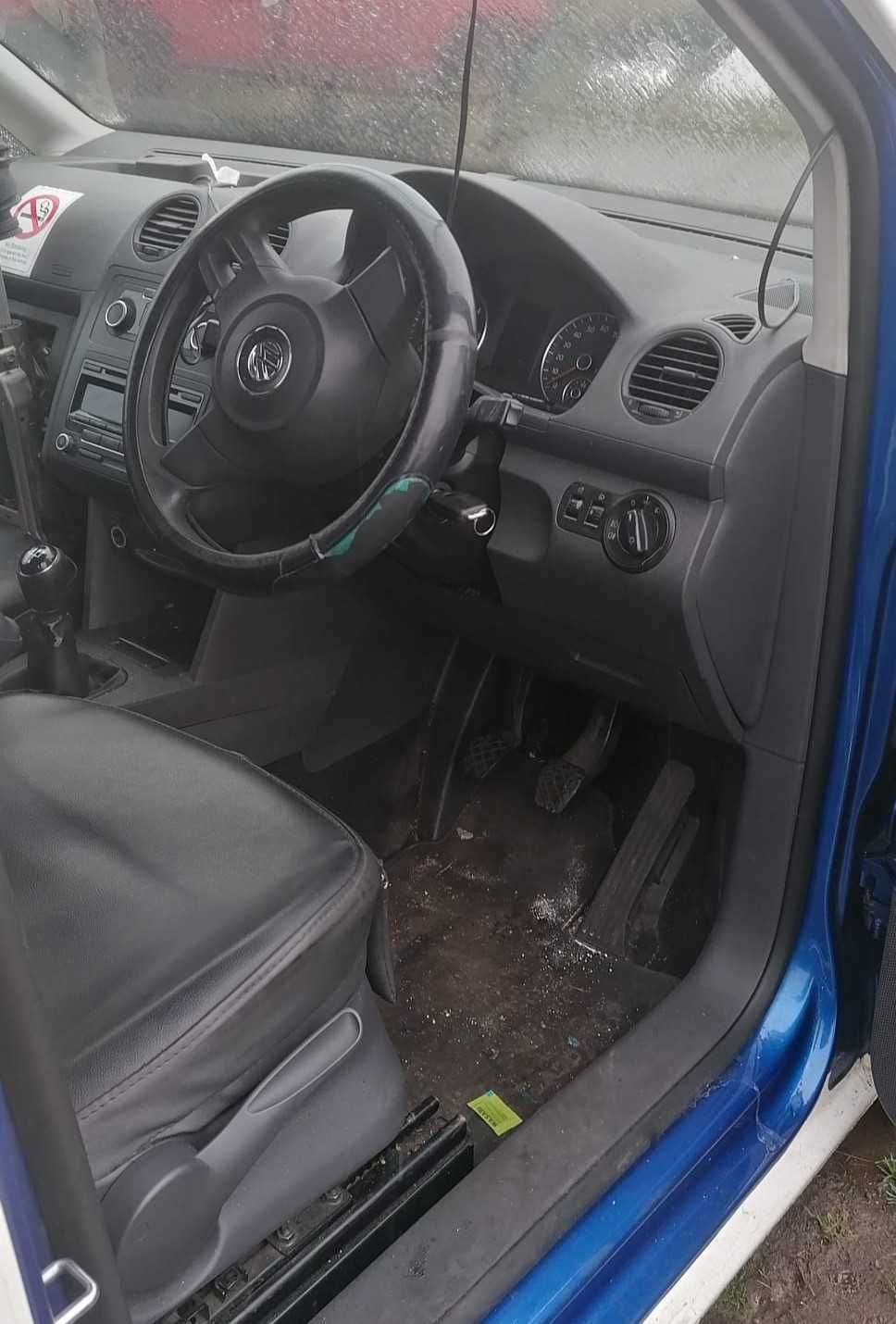Dezmembrez Volkswagen Caddy Maxi C20 Life 1.6 Tdi 2012