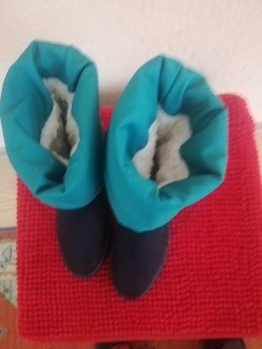 Cizme nr 39 cu blana