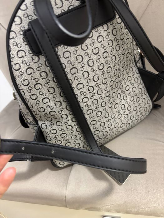 Ghiozdan Guess original