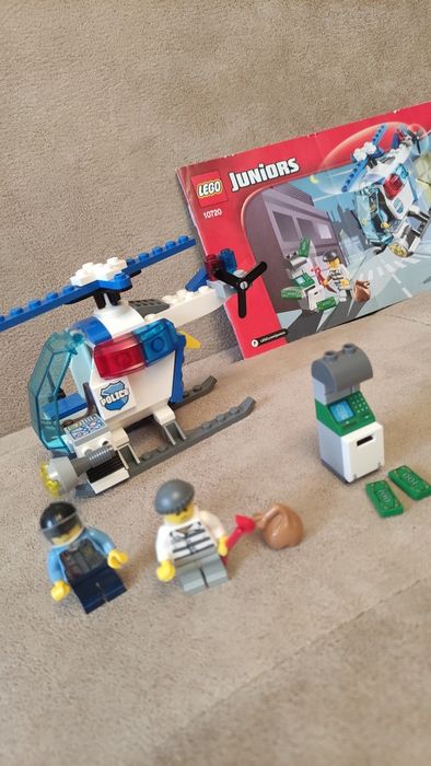 LEGO Juniors 10720 - Преследване с полицейски хеликоптер