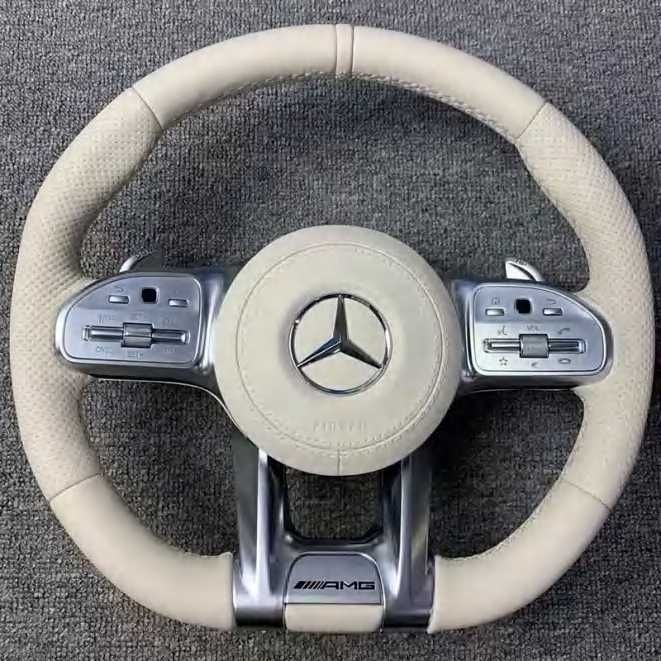 Mercedes AMG спортен волан – Бежова перфорирана кожа (2018–2022)