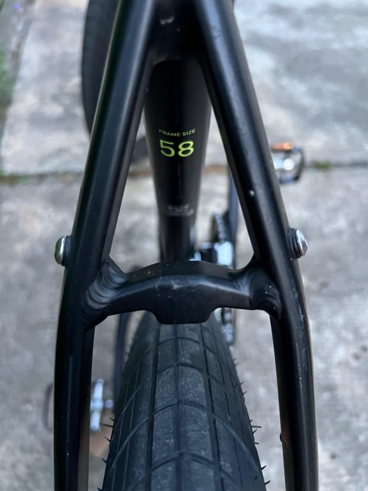 Bicicleta de Oras CUBE HYDE cadru Aluminiu XL frane hidraulice