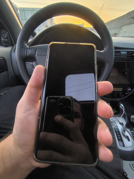 Xiaomi 13 pro flagman 12/512 kor dok