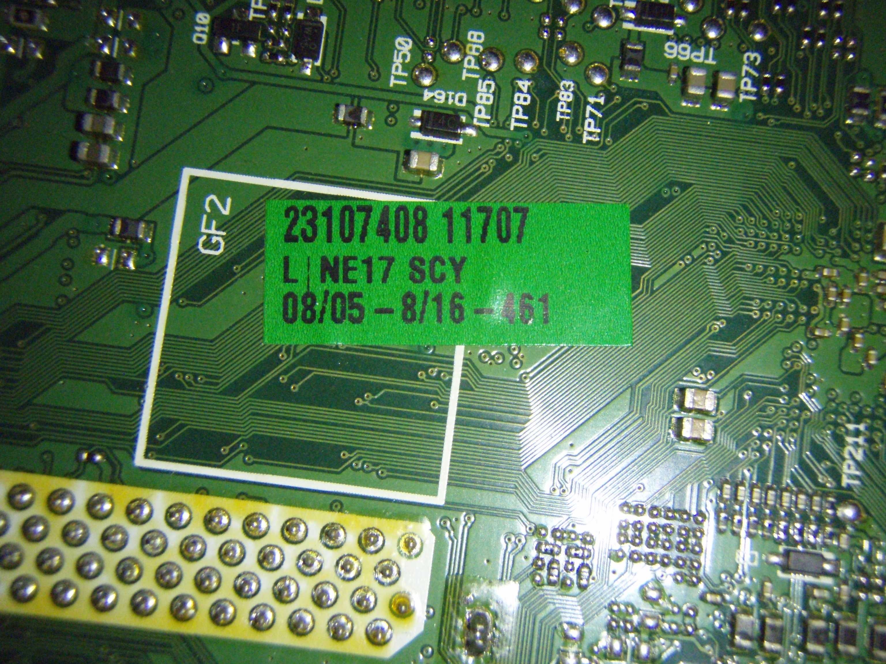 Placa de baza 17MB95-2.1 13082012 de pe Toshiba 50PFL3008T/12