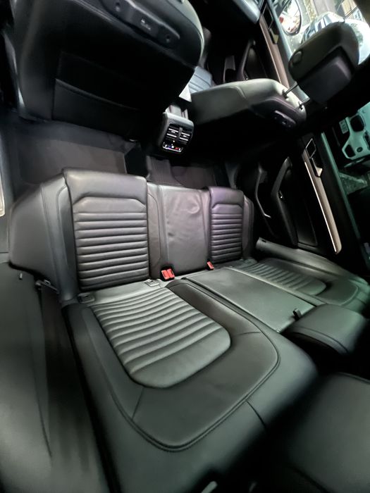 Volkswagen Passat  Alltrack
