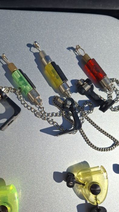 кеп,сигнализатори, обтегачи риболов