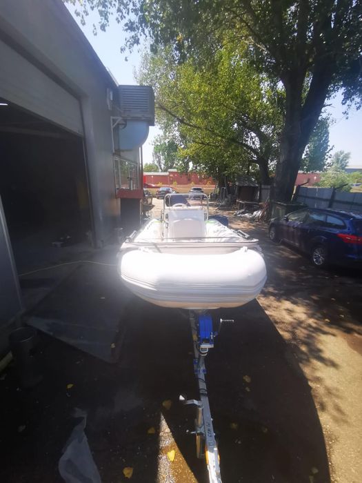 Barca pneumatica promarine cu chila rigida si motor 50cpfabr 2017