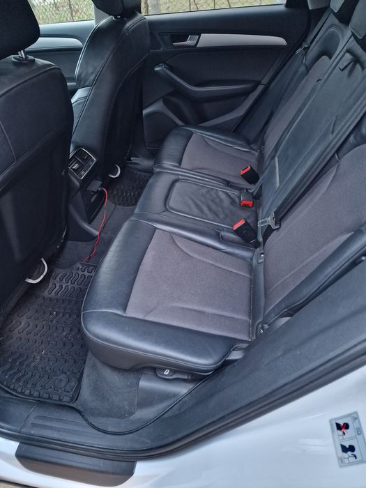 Vând Audi Q5 quatro