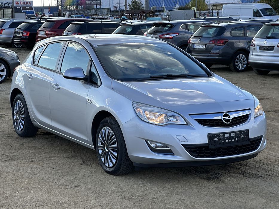 Opel Astra J 1.4i 2010