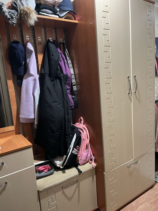 Продам прихожую бу состояние нормальное.