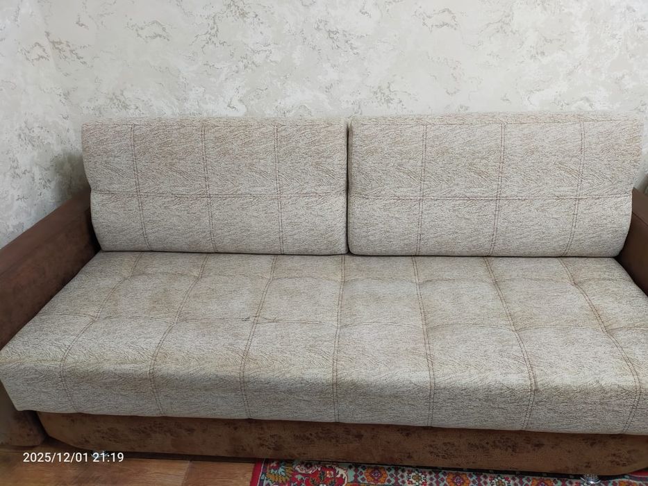 Продажа дивана, добротный, состояние отличное