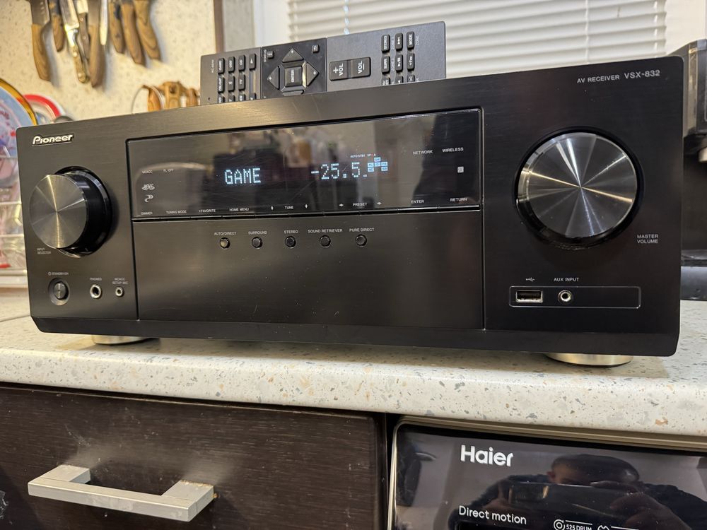 Pioneer VSX-832 Bluetooth Wi-Fi Dolby Atmos