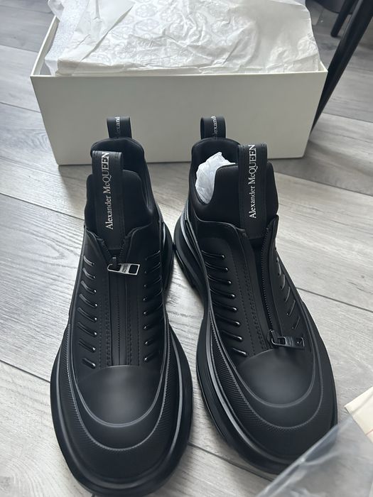 Ghete  noi Alexander McQueen