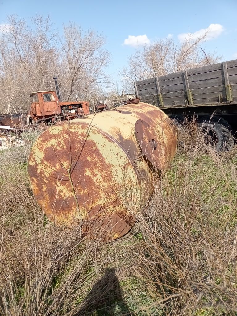 Продам ёмкасти под гсм и питьевая