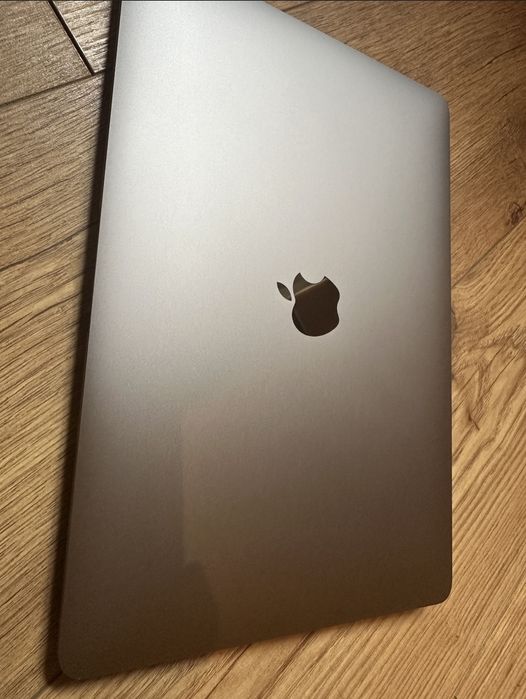 MacBook Air 13 retina 2019