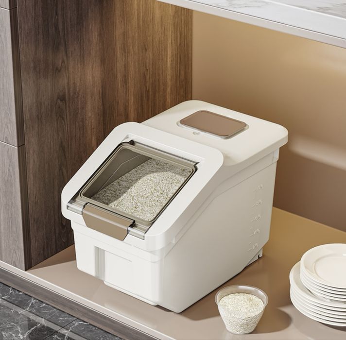 Контейнер для сыпущих продуктов 15 литров