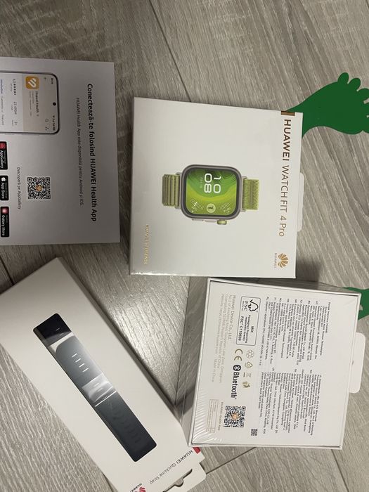 Huawei Watch Fit 4 Pro Verde Negru cu Bratara Cadou