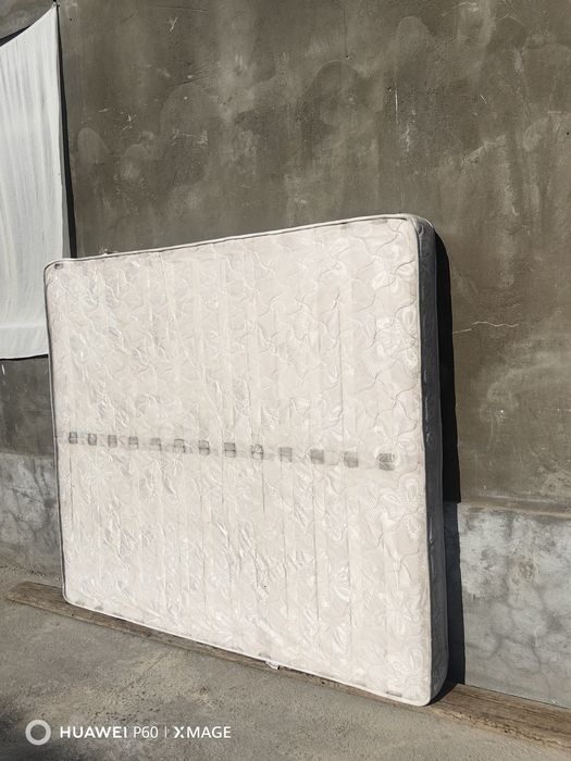 Матрас сотилади  размери2х180