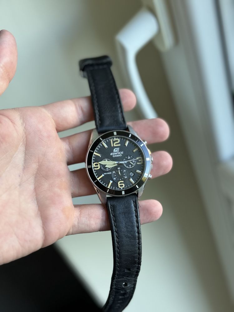 Часовник Casio Edifice