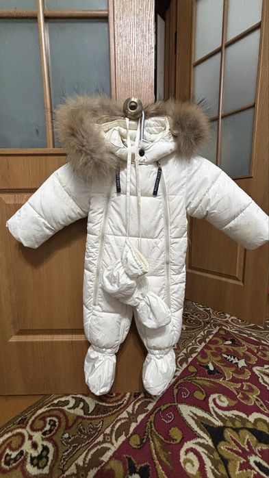 Продам детскую зимнюю одежду