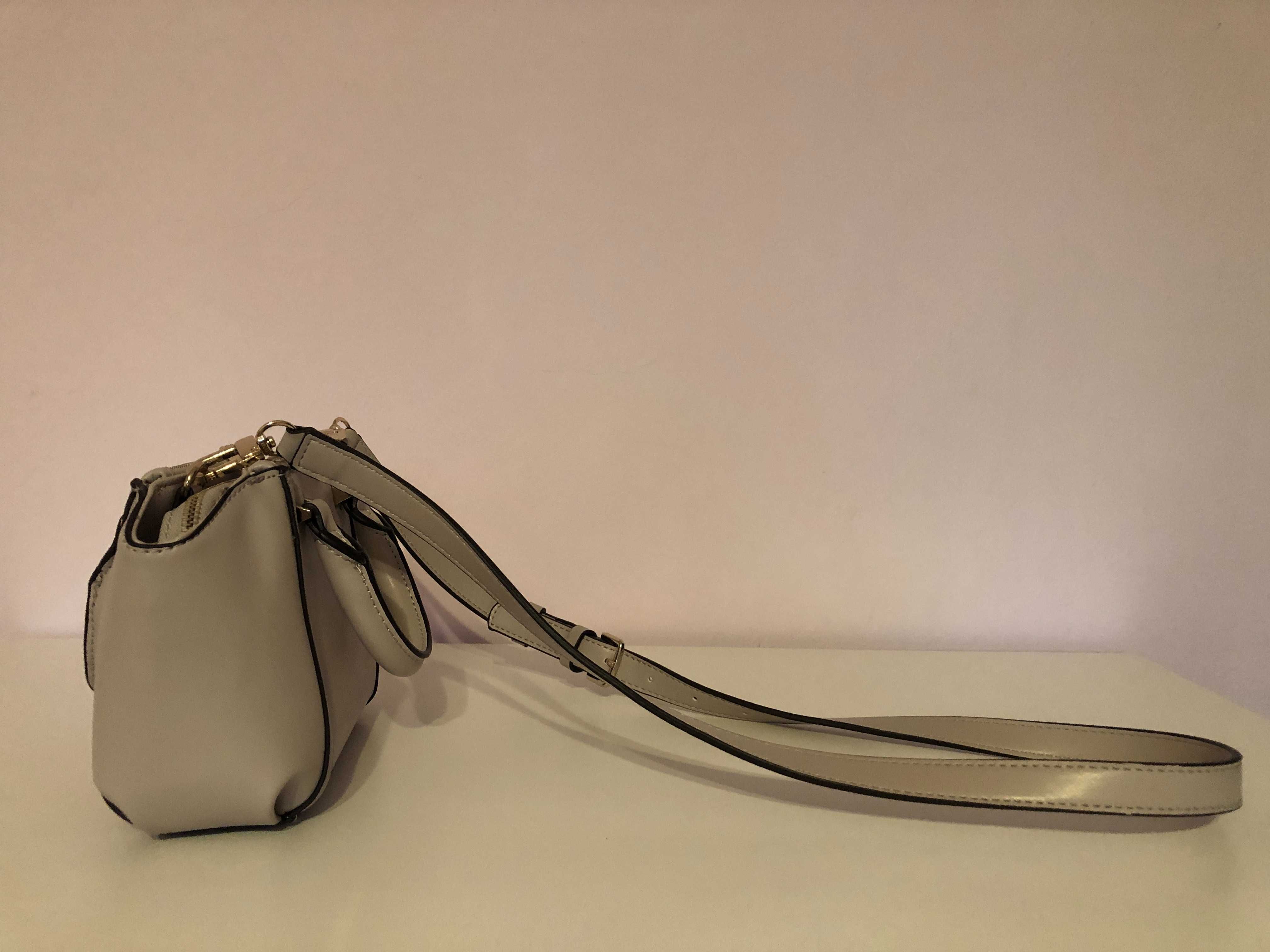 Оригинална дамска чанта Guess Leie