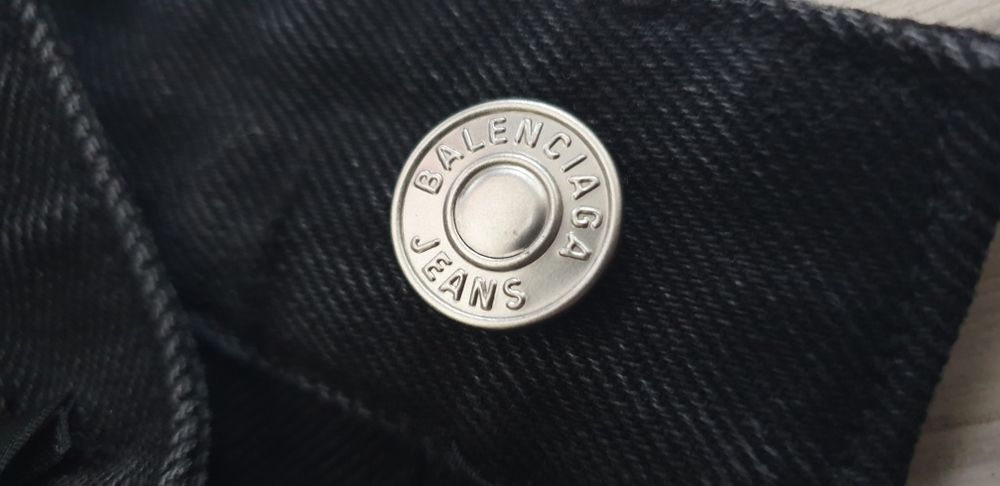 Balenciaga Loose Fit Slashed Trousers Japan  S НОВО! ОРИГИНАЛ! Дамски