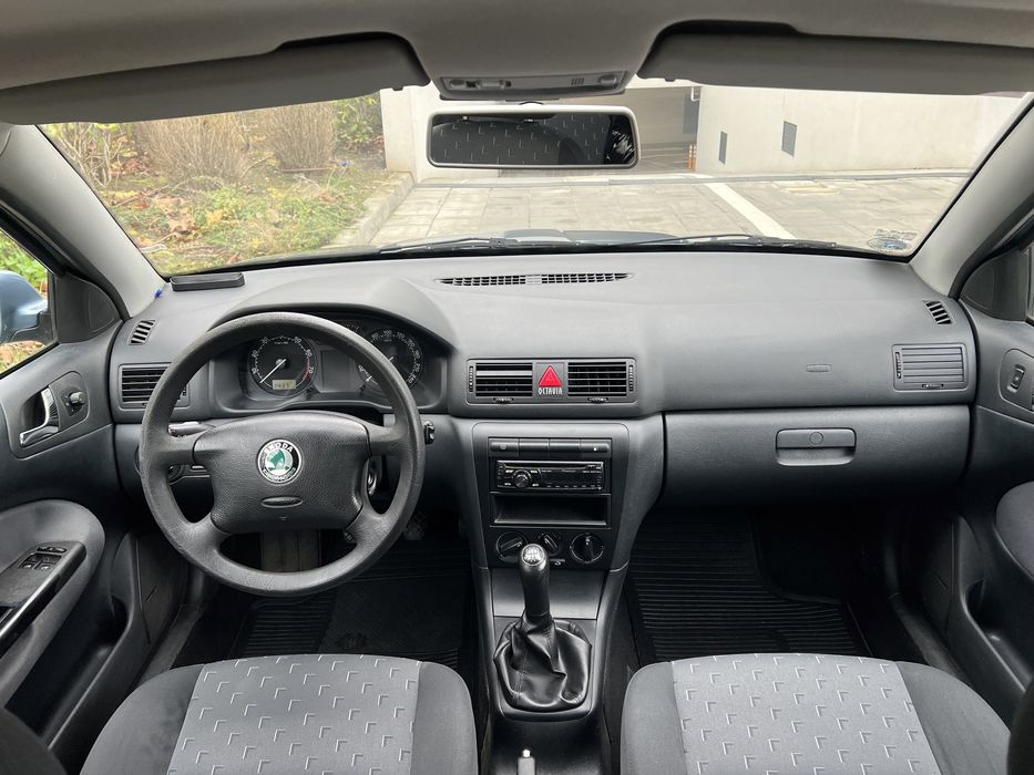 Skoda Octavia Tour 2008 1.6 Benzină 102CP Doar cu 86.000 Km reali!!