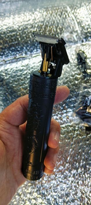 Тример безжичен за подстригване Gold/Злато/;Черен к-т с приставки