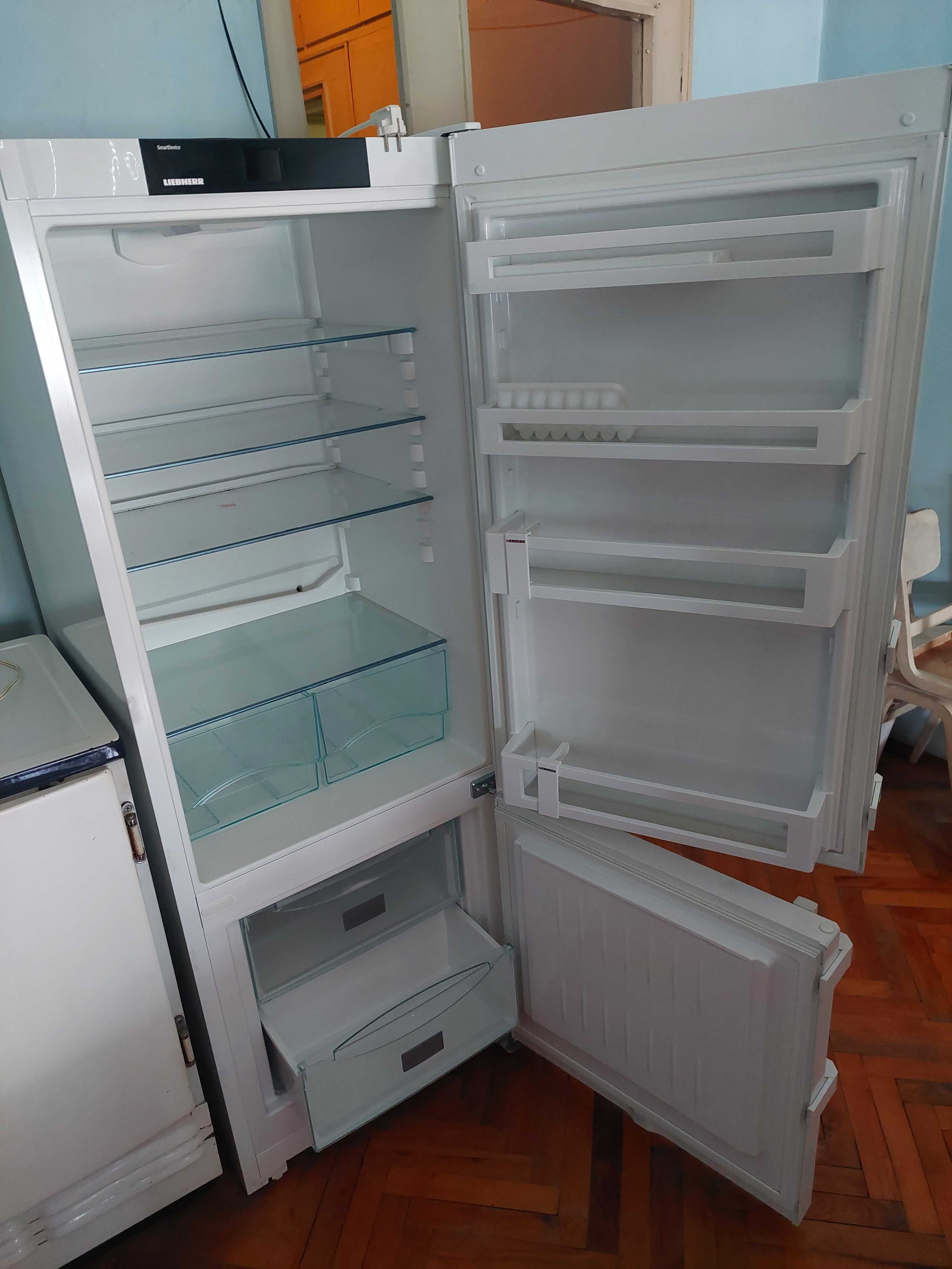 Хладилник с фризер Liebherr CU 2915 - ЗА ЧАСТИ