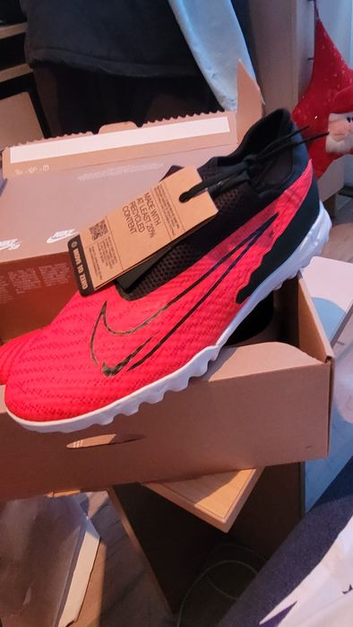 Adidasi Fotbal Nike Phantom 45 si 45,5