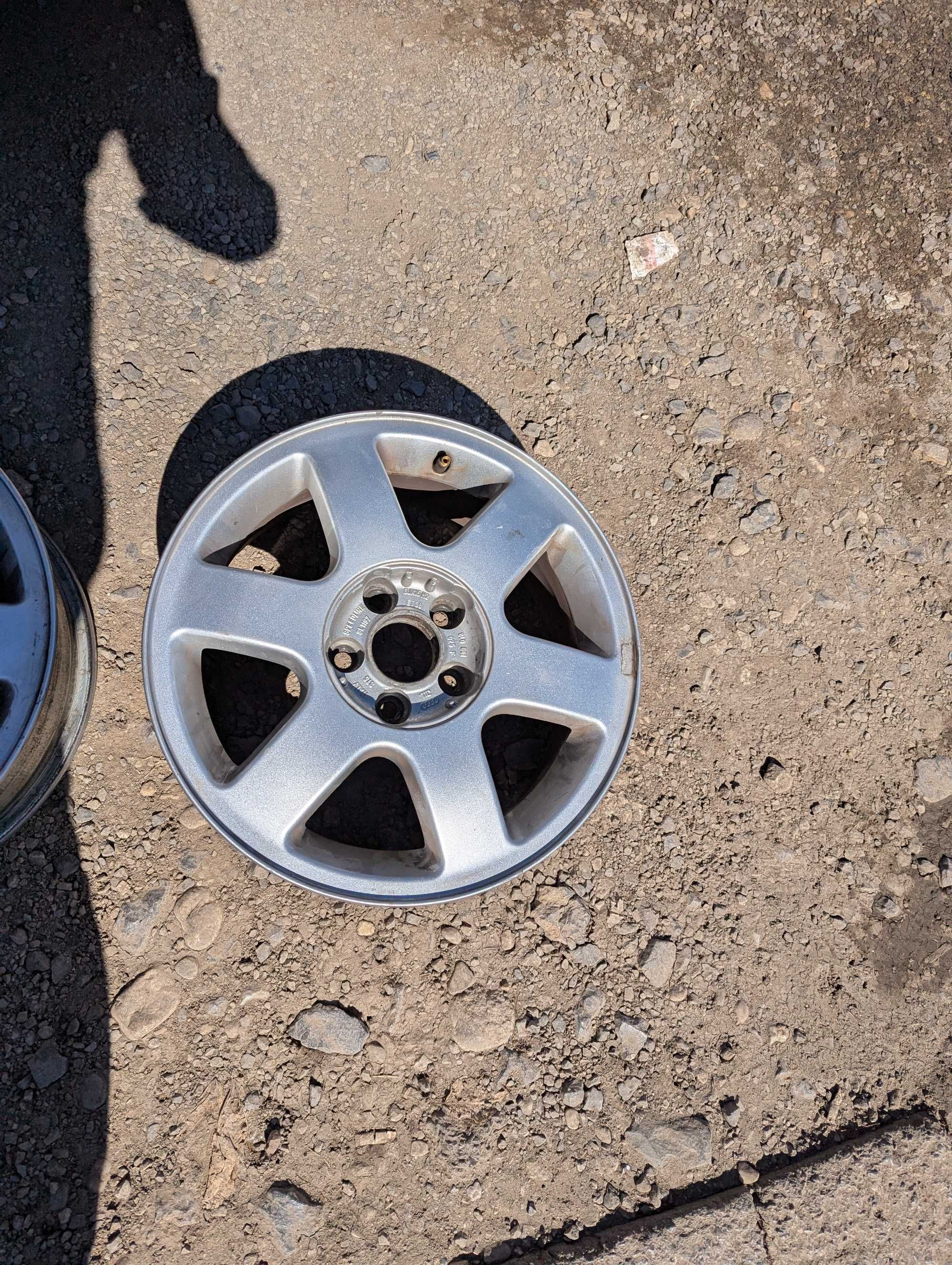 Алуминиеви оригинални джанти Audi A3 15“ цола 5x100 ET38