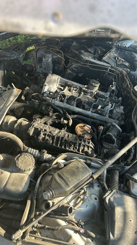 Vand pt dezmembrat Mercedes E220cdi .150cp .Automat 2004