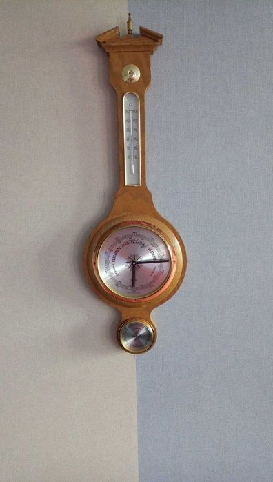 Метеорологична станция Термометър,Кварцов Часовник,Влагомер отГермания