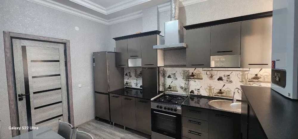 R6 КЛАССНАЯ КВАРТИРА!!!на Мирабадском р-н, Адрес ул. Садыка Азимова