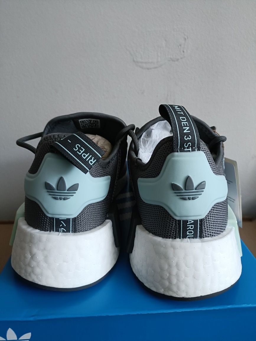 Adidas NMD_R1 номер 39 1/3 код 44A