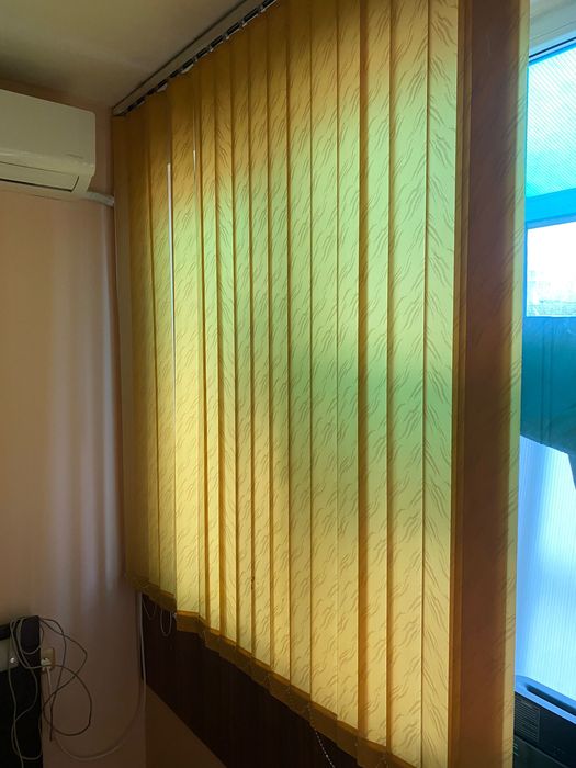 Вертикални щори | офисни щори