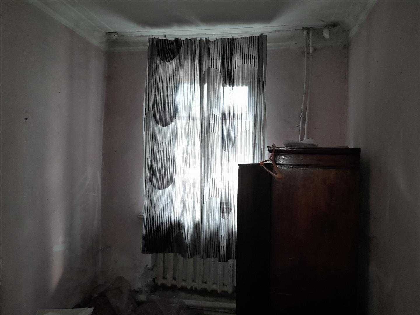 Продам 3 комн кв болгарского типа в старом городе.
на 1 эт 2 эт дома .
